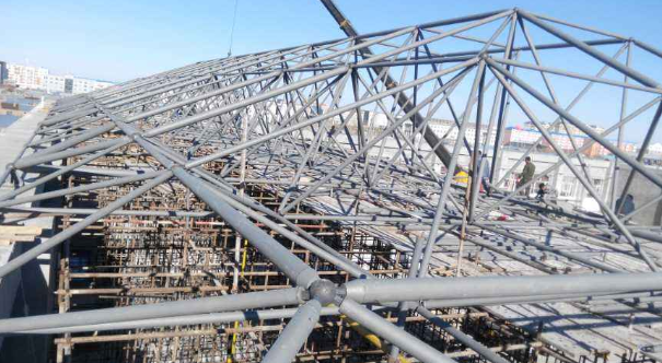 锡林格勒盟细数网架装配中抉择应用钢结构对室第的优势