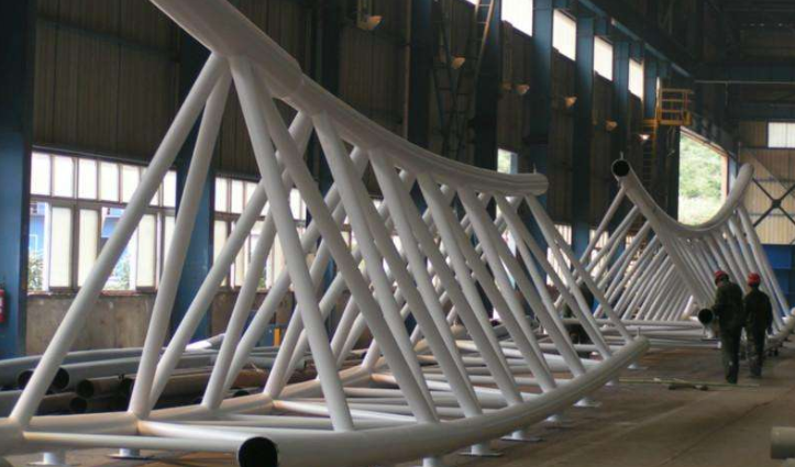 锡林格勒盟管廊钢结构与桁架结构的管道支架应该如何区分